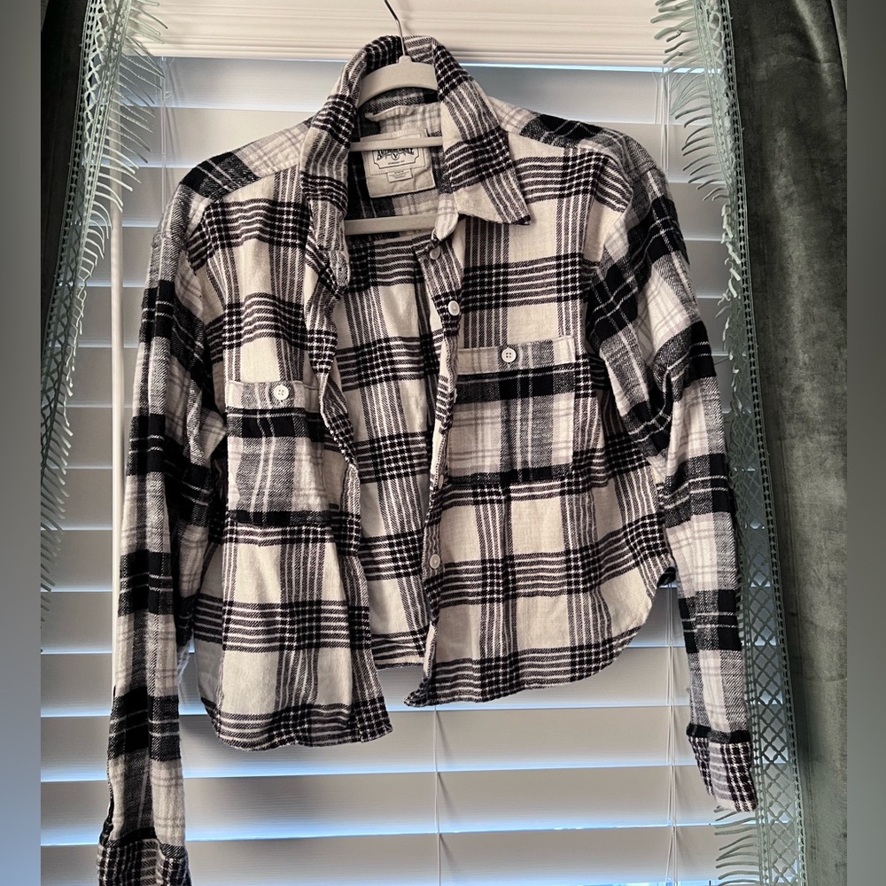 American eagle cropped plaid shirt